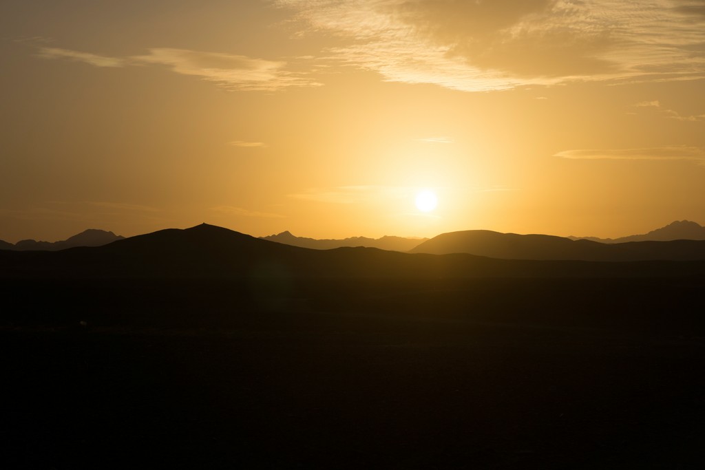 Sonnenuntergang In Der Wuste Agypten Photos Travelflo